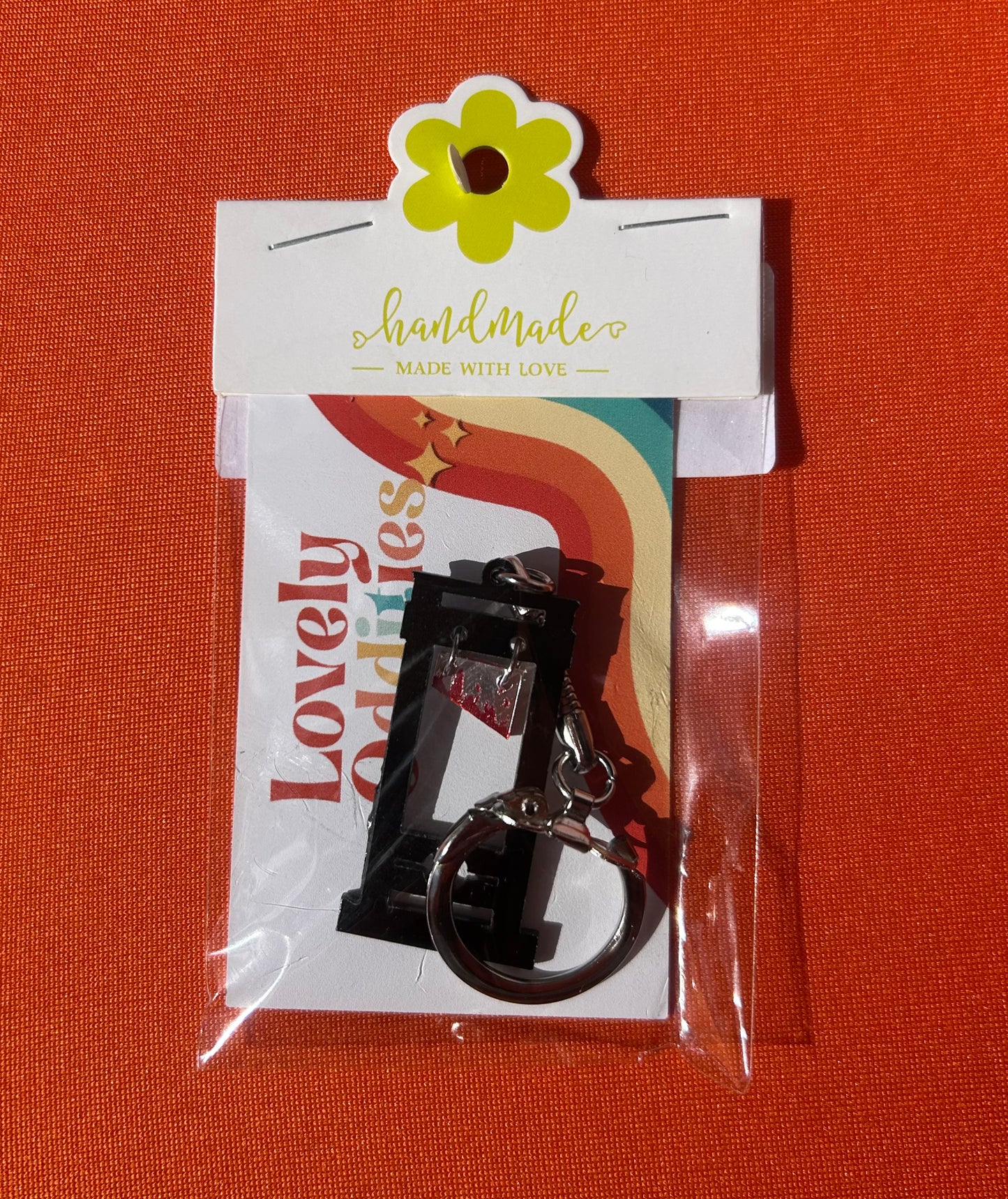 Keychain-guillotine