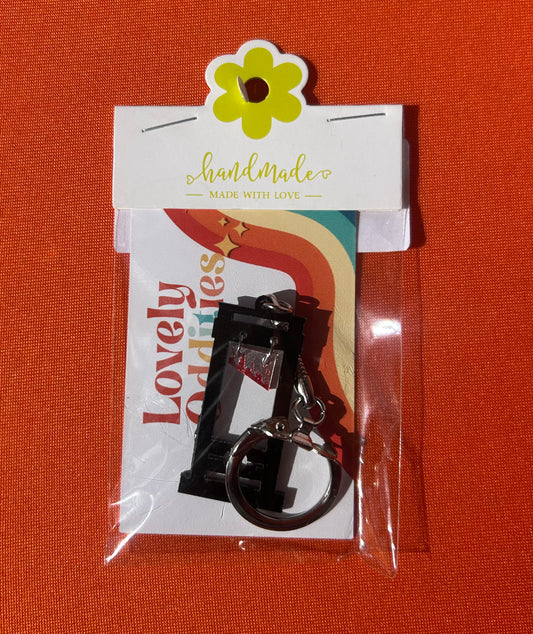 Keychain-guillotine